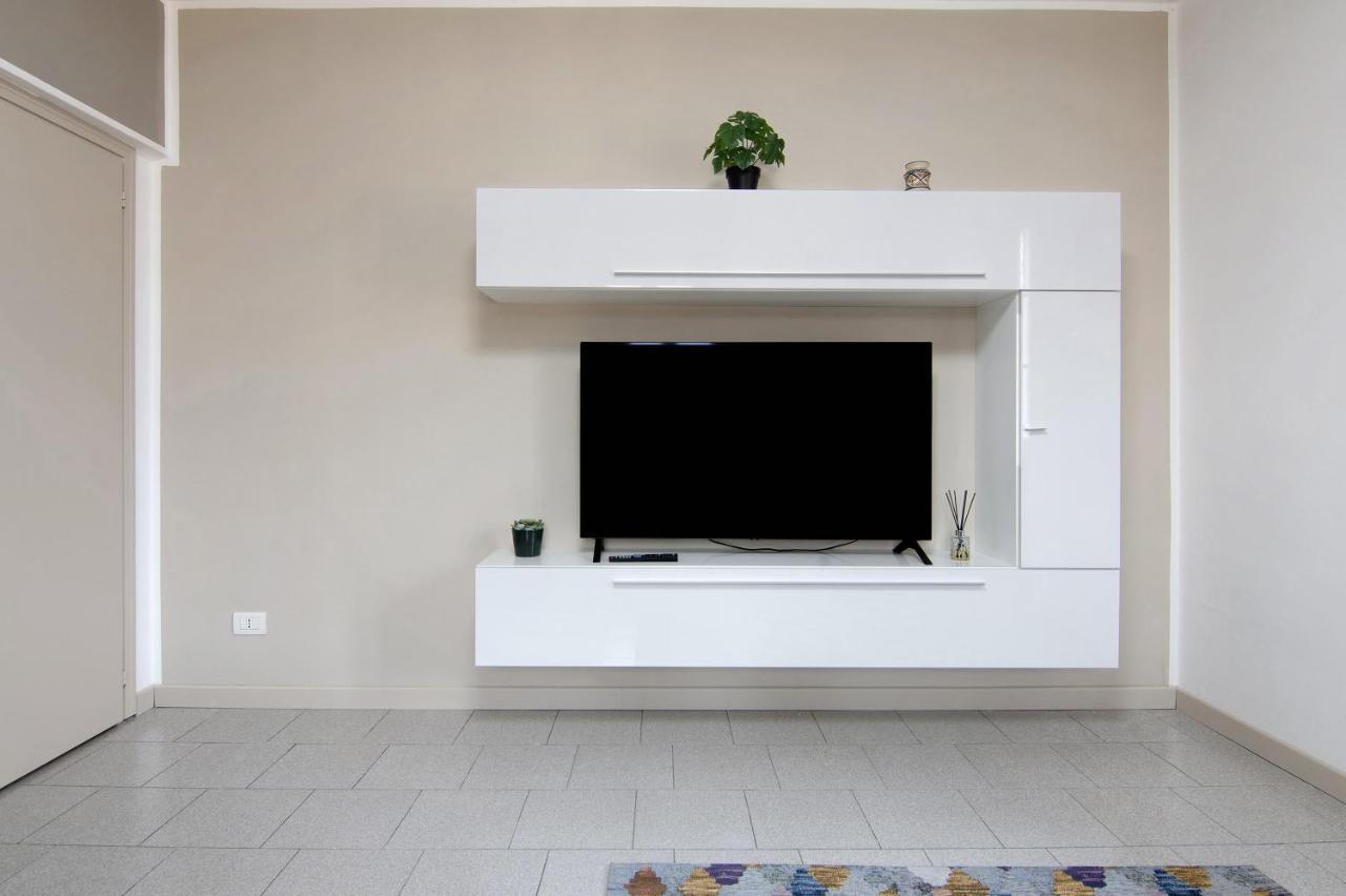 Colico Center Apartment Luaran gambar